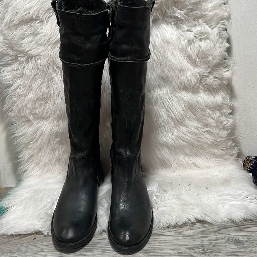 Frye Black Leather Knee-High Heeled Boots